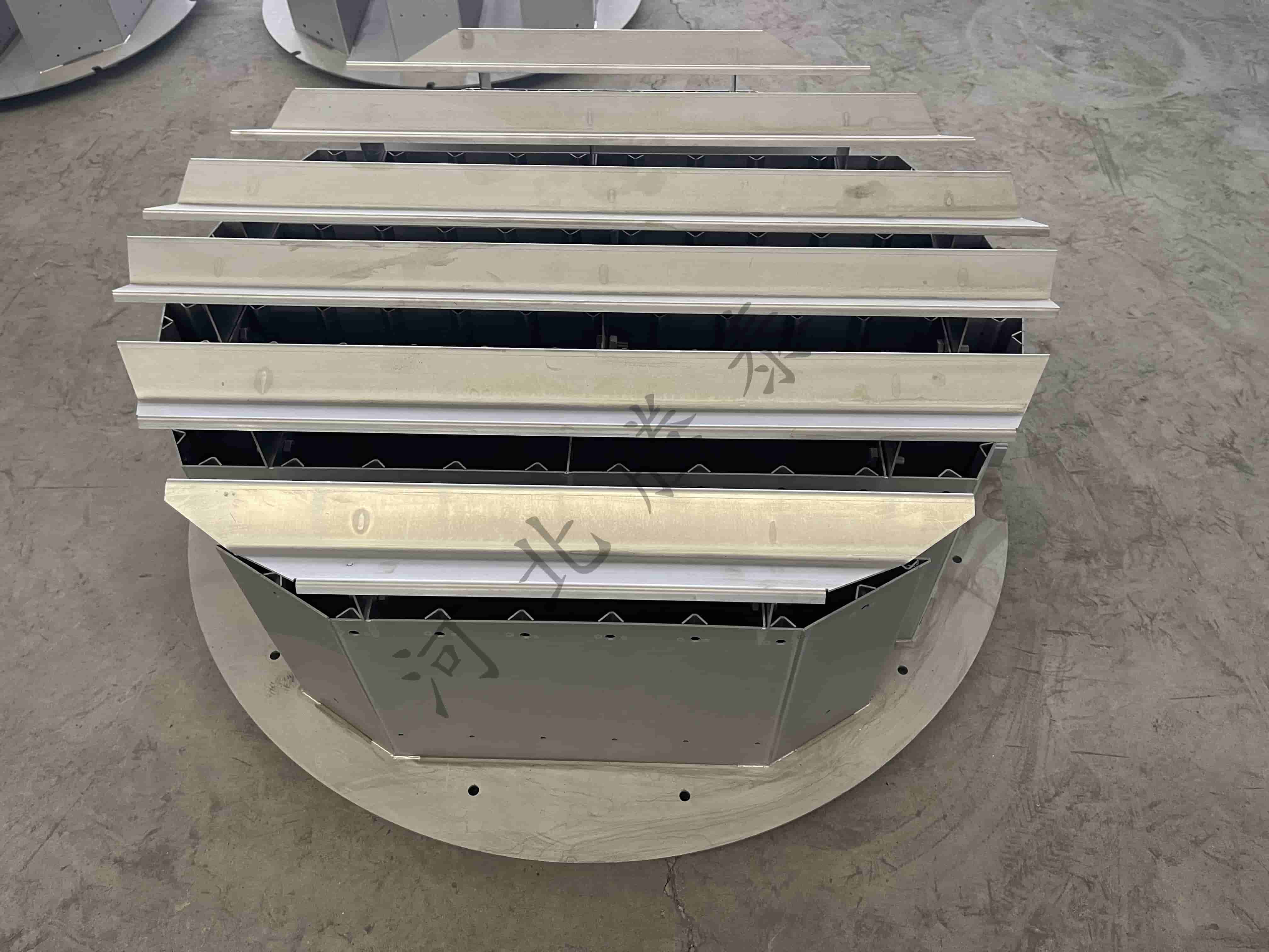 槽盤(pán)式分布器